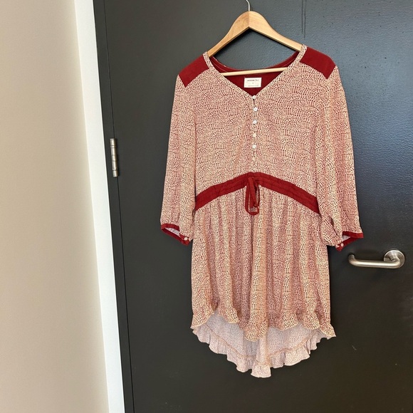 Jackson Rowe M GUC Red and White Patterned dress ruffled bottom - Picture 13 of 13